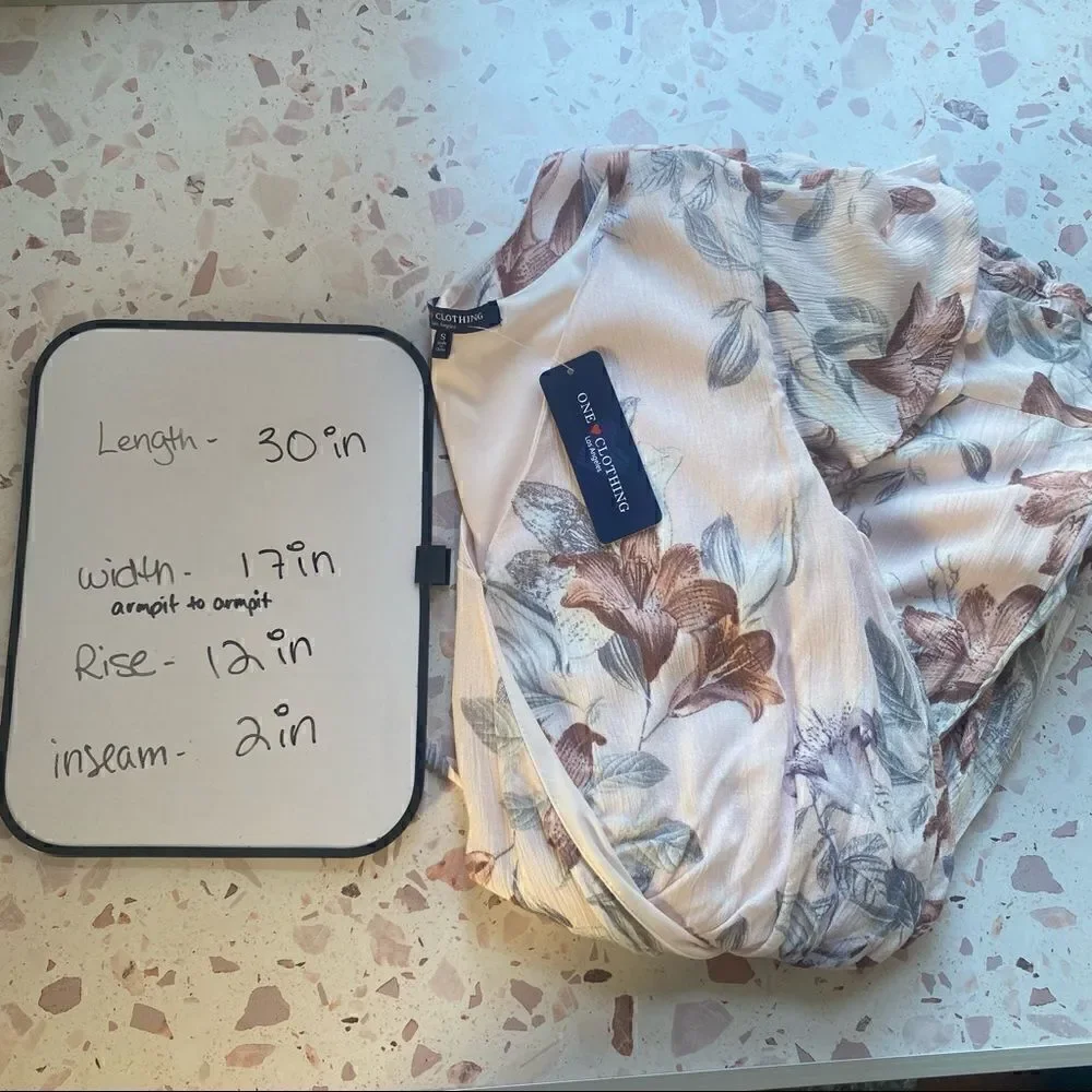 NWT ONE CLOTHING Ruffle Cap Sleeve Romper